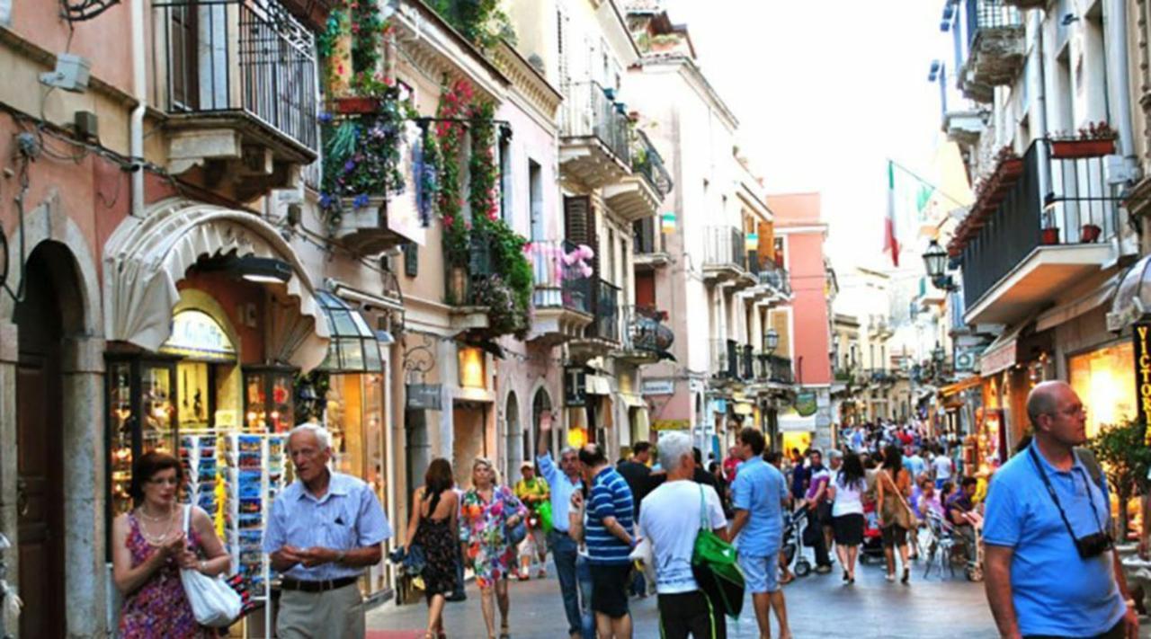 Beautiful Apartment Taormina Exterior photo
