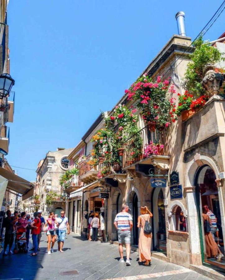 Beautiful Apartment Taormina Exterior photo